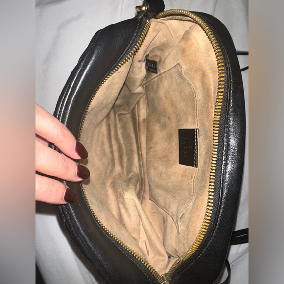 Gucci Marmont GG Mini Crossbody with Box - Picture 3 of 11